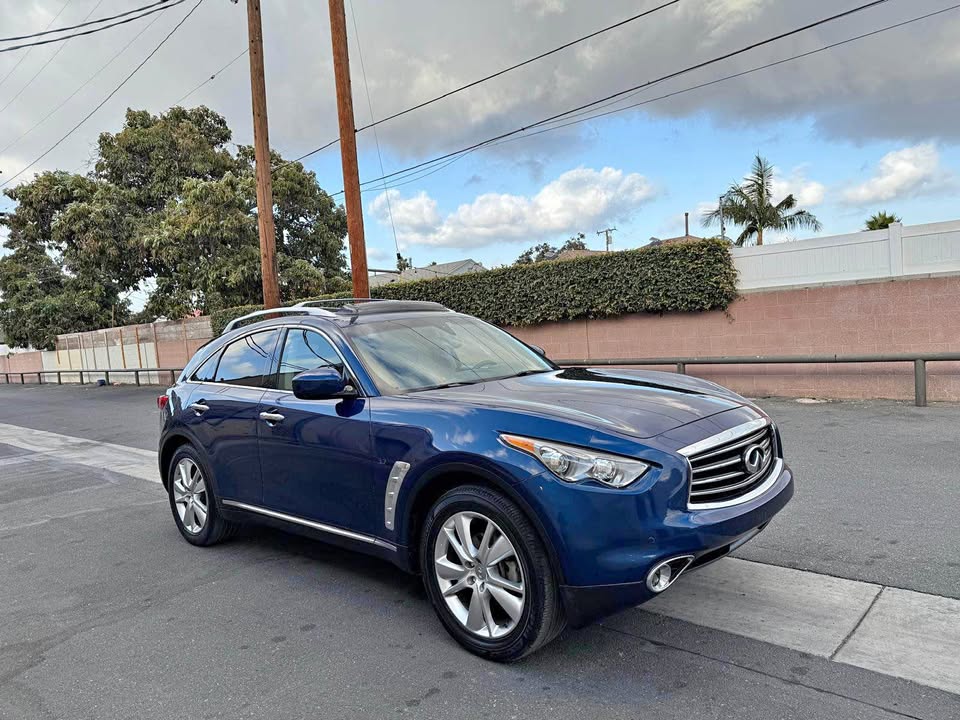 Infinity QX70