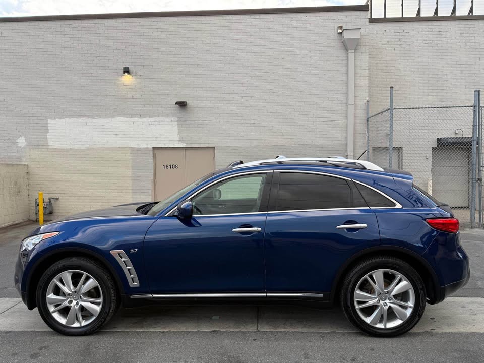 Infinity QX70