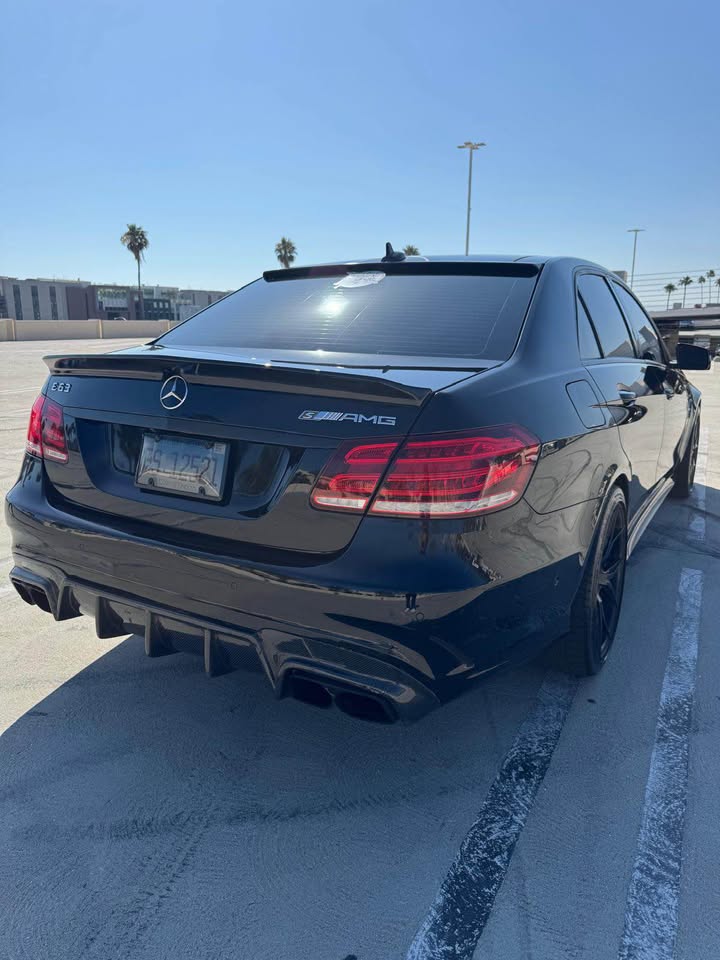Mercedes-Benz E63 S AMG