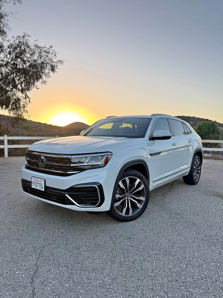 Volkswagen Atlas SEL R-Line 4 Motion