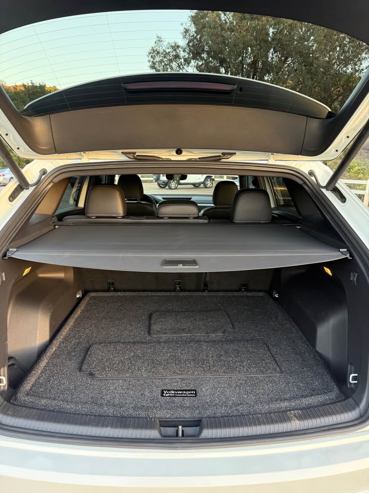 Volkswagen Atlas SEL R-Line 4 Motion